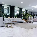Hotell Eventhotel Pyramide