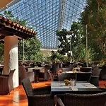 Eventhotel Pyramide 4* Vösendorf