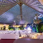 Hotell Eventhotel Pyramide