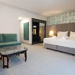 Eventhotel Pyramide Hotell Vösendorf