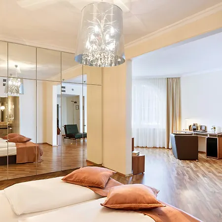 Hotel Eventhotel Pyramide 4*