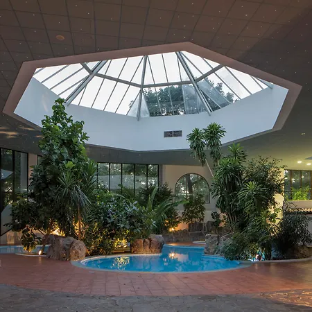 Eventhotel Pyramide Hotel 4*