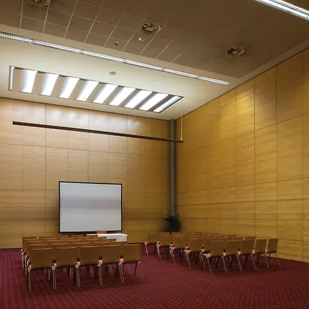 Eventhotel Pyramide فندق فوسندورف