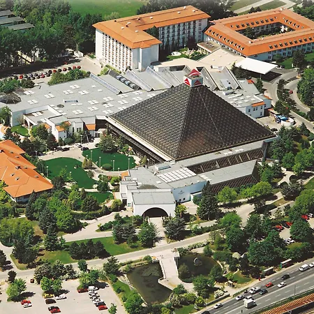 Eventhotel Pyramide فوسندورف