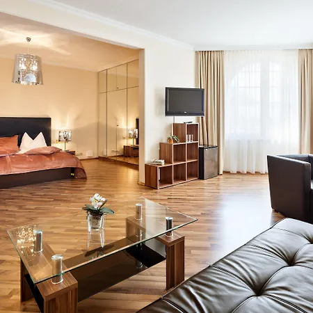 Eventhotel Pyramide 4*