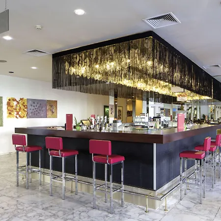 Eventhotel Pyramide فوسندورف