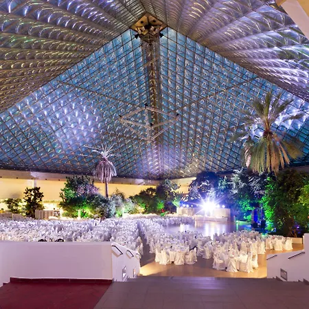 Hotel Eventhotel Pyramide