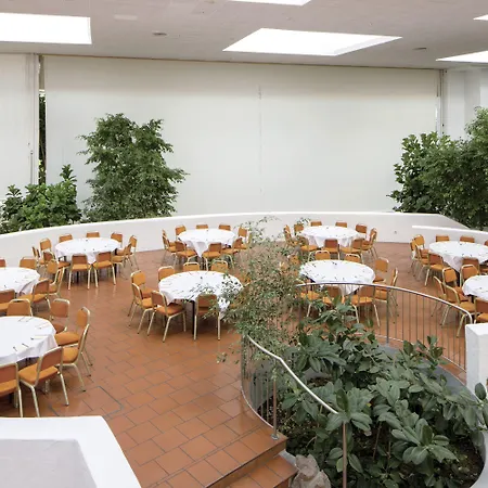 Szálloda Eventhotel Pyramide Vösendorf