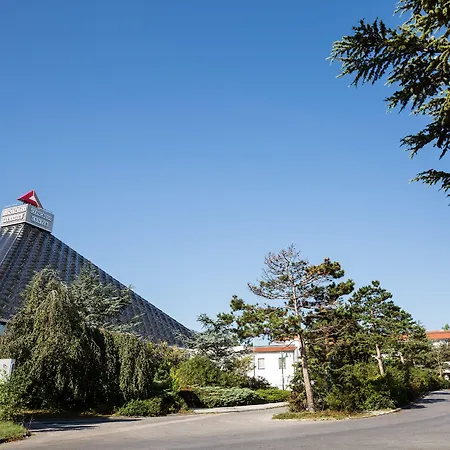 Eventhotel Pyramide فوسندورف