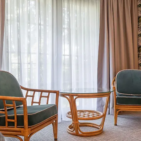 Eventhotel Pyramide 4* Vösendorf