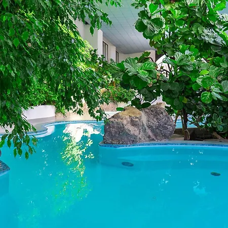Hotell Eventhotel Pyramide