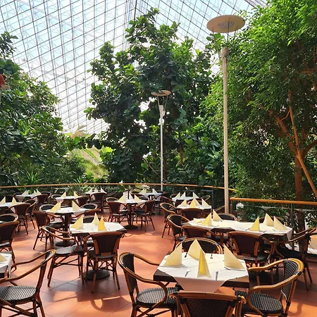 Eventhotel Pyramide Szálloda Vösendorf