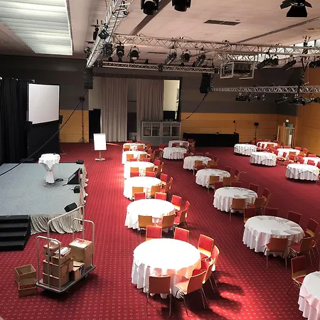 Eventhotel Pyramide 4*
