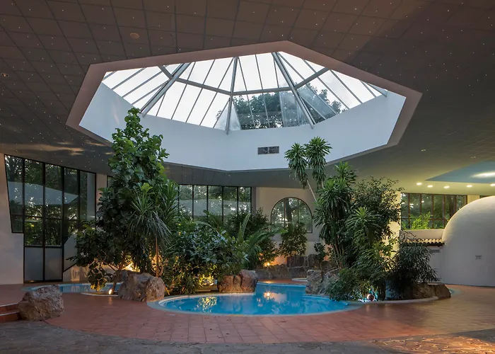 Eventhotel Pyramide Hotel 4*