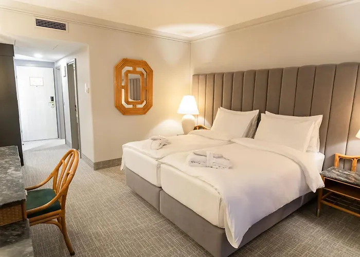 Hotel Eventhotel Pyramide Vösendorf