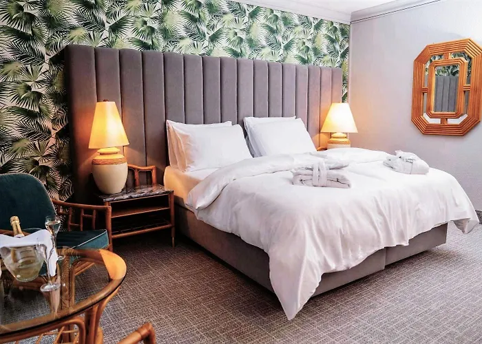 Eventhotel Pyramide 4* فوسندورف