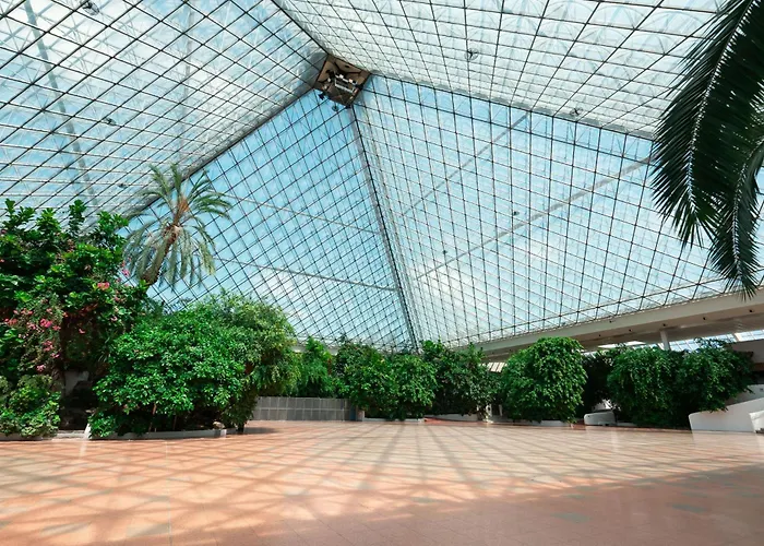 Eventhotel Pyramide Hotel