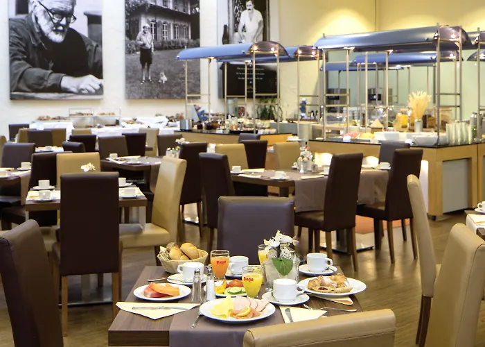 Hotel Eventhotel Pyramide 4*