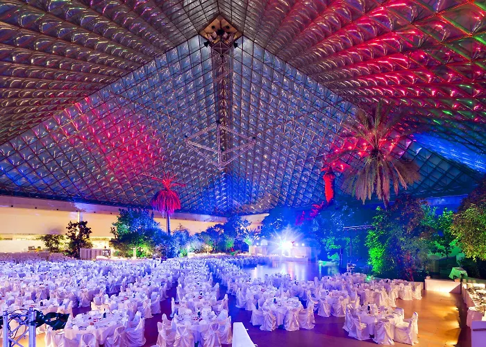 Eventhotel Pyramide 4* Vösendorf