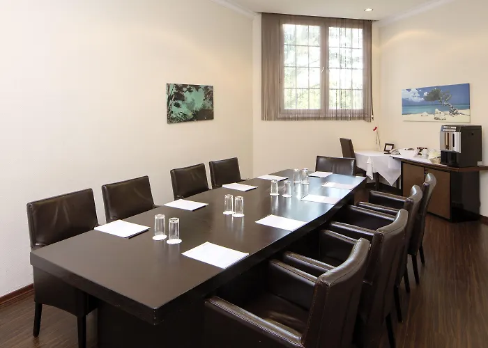 Eventhotel Pyramide 4*