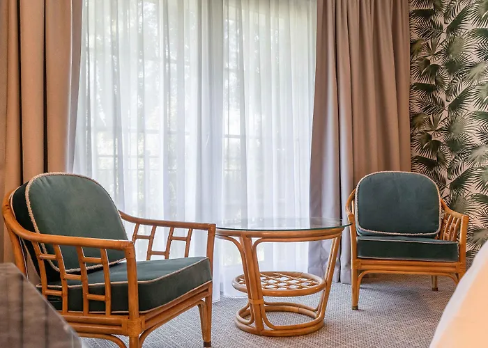 Eventhotel Pyramide 4* Vösendorf