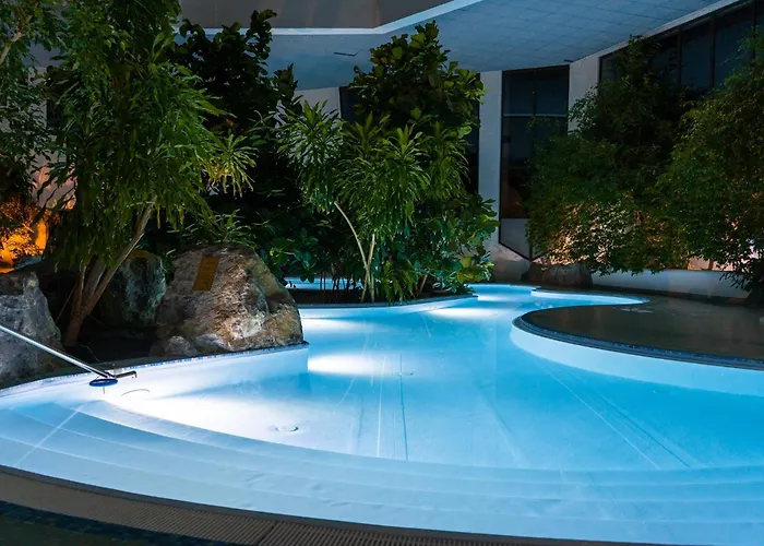 Eventhotel Pyramide 4* Vösendorf